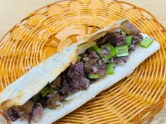 标准火烧-金诚张妈妈羊汤·驴肉火烧(旧宫佳和园店)
