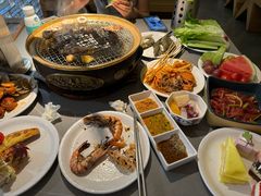 -山焱·炭火自助烤肉(周浦万达店)