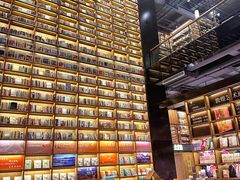 -半山书局(新世纪商城店)