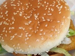 新客麦辣鸡腿汉堡-麦当劳(新城市广场店)