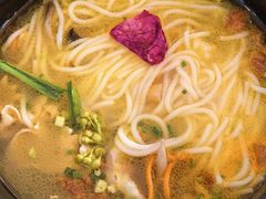 -桥香园过桥米线(国贸店)