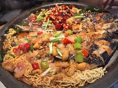 -鸣记脆皮烤鱼(三八广场店)