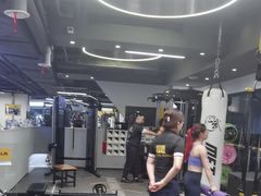 -超鹿运动(达信大厦店)