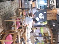 -洪氏嗨捞·广东猪肚鸡·椰子鸡火锅(西咸万象城店)