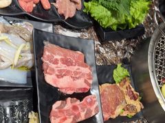 -啊美丽炭火烤肉(滑翔一店)