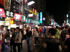 -六合夜市