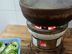 -威邵鸡煲(西华路总店)