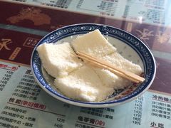 -赵记传承特色牛奶甜品(泉城广场店)
