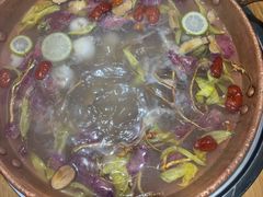 -洱火云南酸菜牛肉火锅(石景山当代商城店)