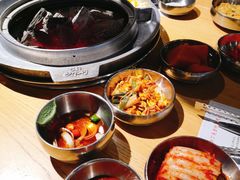 小菜-姜虎东白丁烤肉(恒隆广场店)