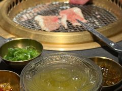 -铭牛烧肉·和牛海鲜自助(高新月牙湖店)