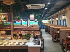 -乡土黄·鲜牛肉火锅·小龙虾(兴业街店)