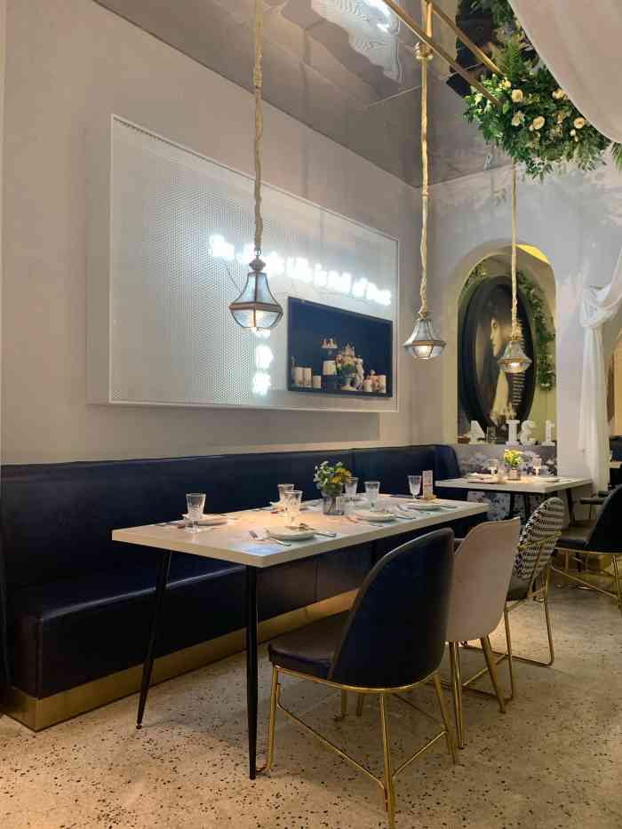 西缘花厨·鲜花西餐厅(融创茂店)-"早就听说他们家的用餐环境非常的