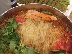 -喝丢一只鞋辣炒海鲜小烧烤(三八广场店)