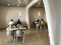 大堂-鲸鱼先生·海鲜烤肉海景餐厅
