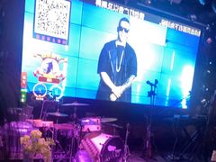 -胡桃里乐队酒馆