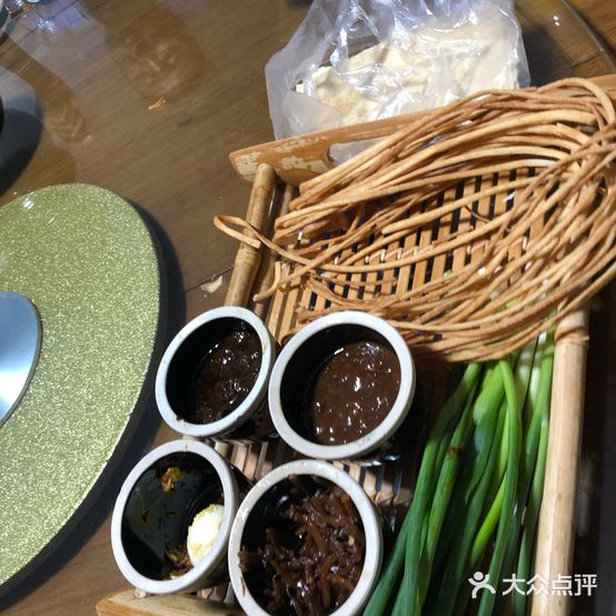 煎饼大葱土菜馆(东港店)