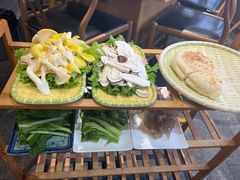 -有一锅·野生菌黑山羊腊排骨火锅(古城北门店)