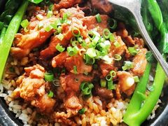 排骨煲仔饭-港澳烧卤馆