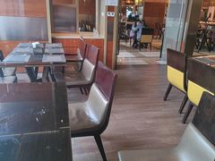 -大中华希尔顿酒店-念自助餐·嗨啤·小龙虾