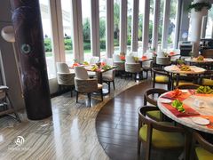 靠窗位-凤凰岛度假酒店-海鲜自助餐厅