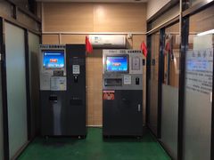 -汉商武展购物中心-停车场