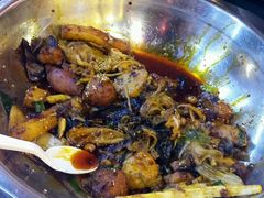 -愉肴麻辣香锅(中山路店)