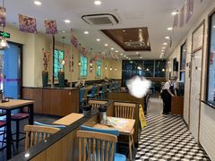 大堂-小杨生煎(龙阳广场店)