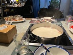 -尚尚仙·酸汤猪手·猪肚鸡火锅(华联万柳购物中心店)