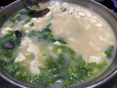 牡蛎豆腐汤-95号酱骨·一块豆腐(展春园西路店)