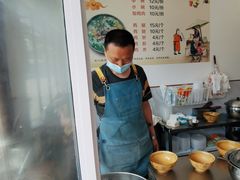 -正宗李家土鸡米线店