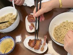 -百年老字号·观振兴蟹黄面·三虾面·苏式面(观前街富仁坊巷店)