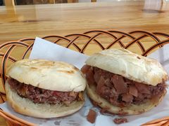 -闫家驴肉火烧(五四店)