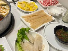 -德林酸菜鱼火锅(南丹店)