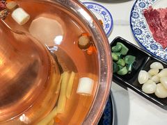 -一只羊·铜锅涮羊肉烧烤