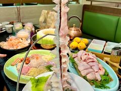 -得意咚瓜·顺德鱼生·冬瓜火锅(深圳首店)