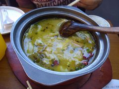 -周鱼小馆石锅酸菜鱼(活力汇店)