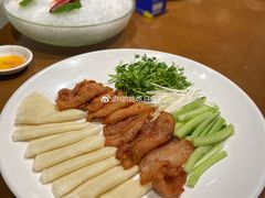 手撕葱香五花手卷-香山家宴