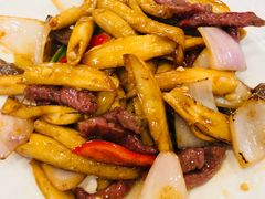 烧汁牛柳鸡比菇-文记壹心鸡(宝华路店)