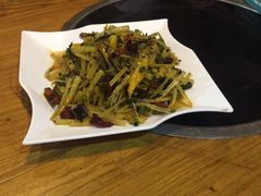 -都江堰石锅鱼