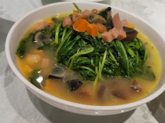 -金枝玉叶上海人家食府(三里河店)