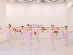 -星光舞蹈艺术中心