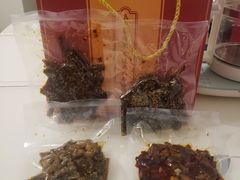 -鑫记婆婆兔·成都特产·兔头手撕兔(太古里店)