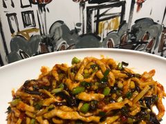 -渝信川菜 · 川味家常菜(财富购物中心店)