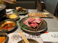 -草家酱蟹炭火烤肉店(珲春南路一店)