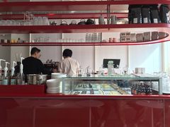 -UNI UNI(环亚凯瑟琳店)