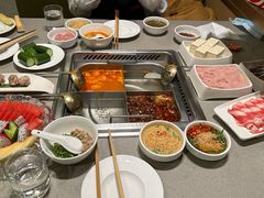 -海底捞火锅(宝龙广场夜宵主题店)
