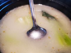 鱼骨豆腐汤-吴越荣记苏州菜·松鼠桂鱼100%活鱼现做(斜塘老街店)