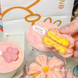 当我去东湖拍樱花拿出了这个樱花提拉米苏