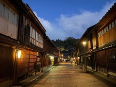 -白川乡与五箇山的合掌构造村落